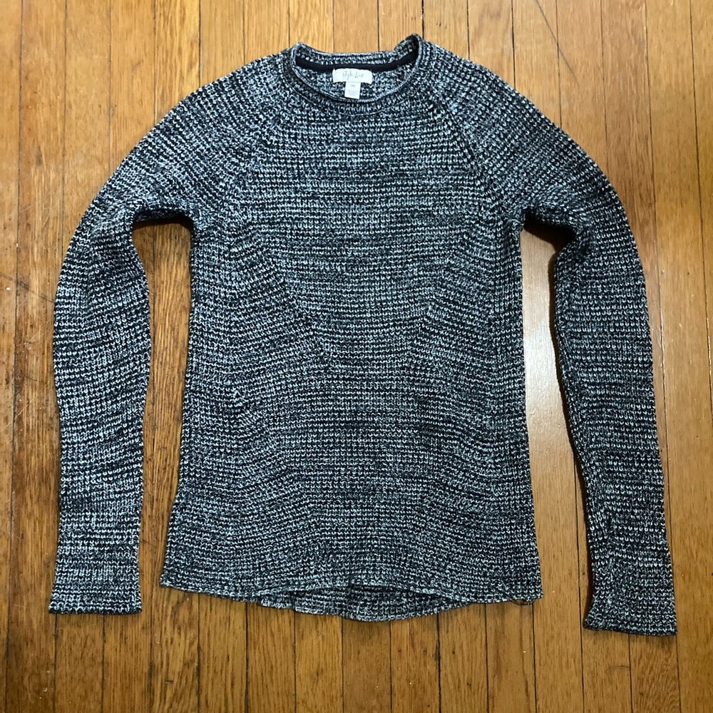 Black and White Style and Co Polyester Long sleeve Crew neck Sweater